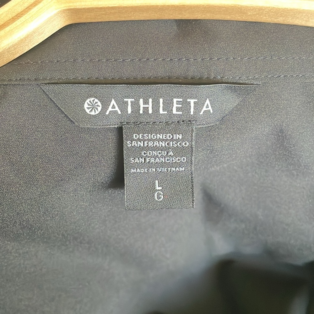 Athleta Cropped Stretch Tech Top Shirt in Black Size L - Picture 7 of 7